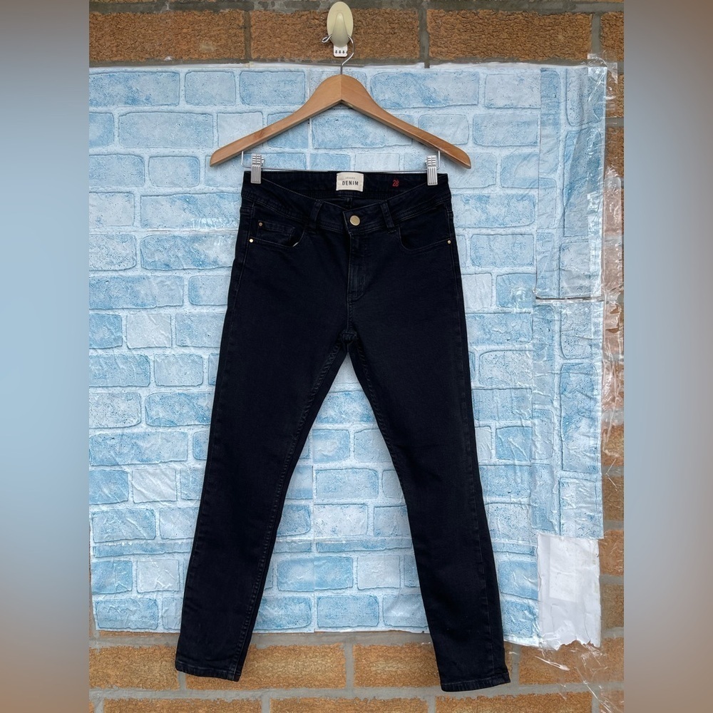 Sezane black cropped jeans size 28